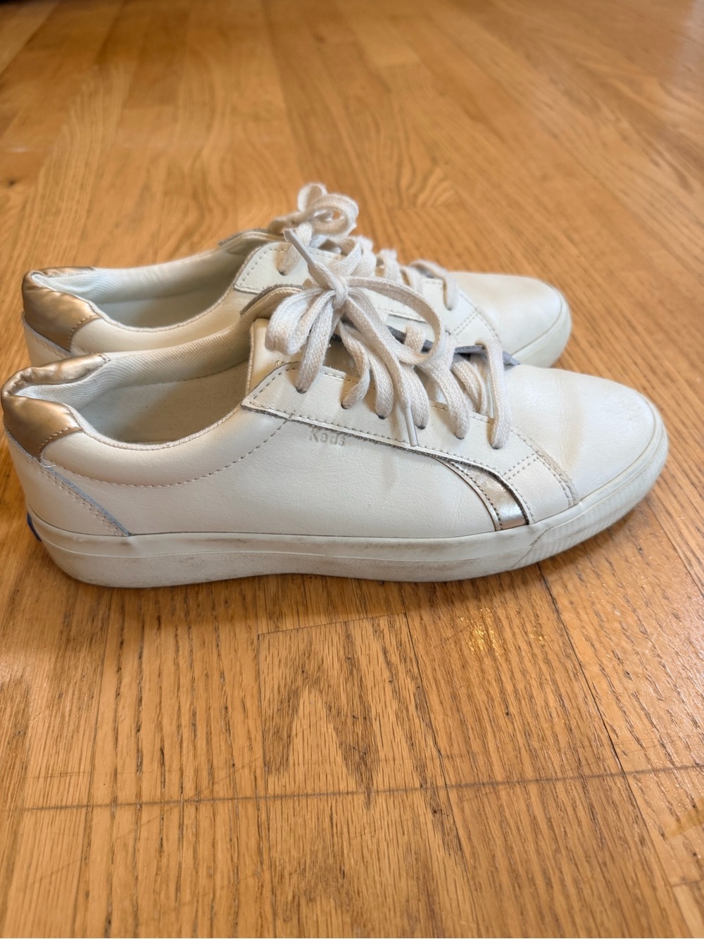 Women's Size 8.5 "Keds" White Sneakers with Metallic Gold Heel Trim GUC